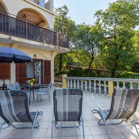 Amazing In With Wifi Kostrena